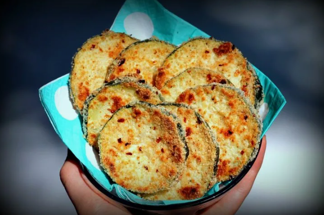 Чипсы из кабачков в духовке. Источник фото Pinterest