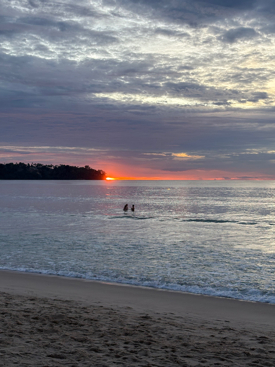 Вот так лучше всего встречать рассвет…