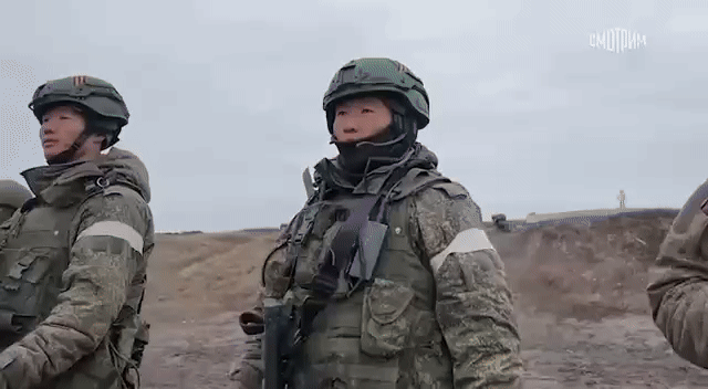    GIF: видео с ТГ-канала "Два майора"
