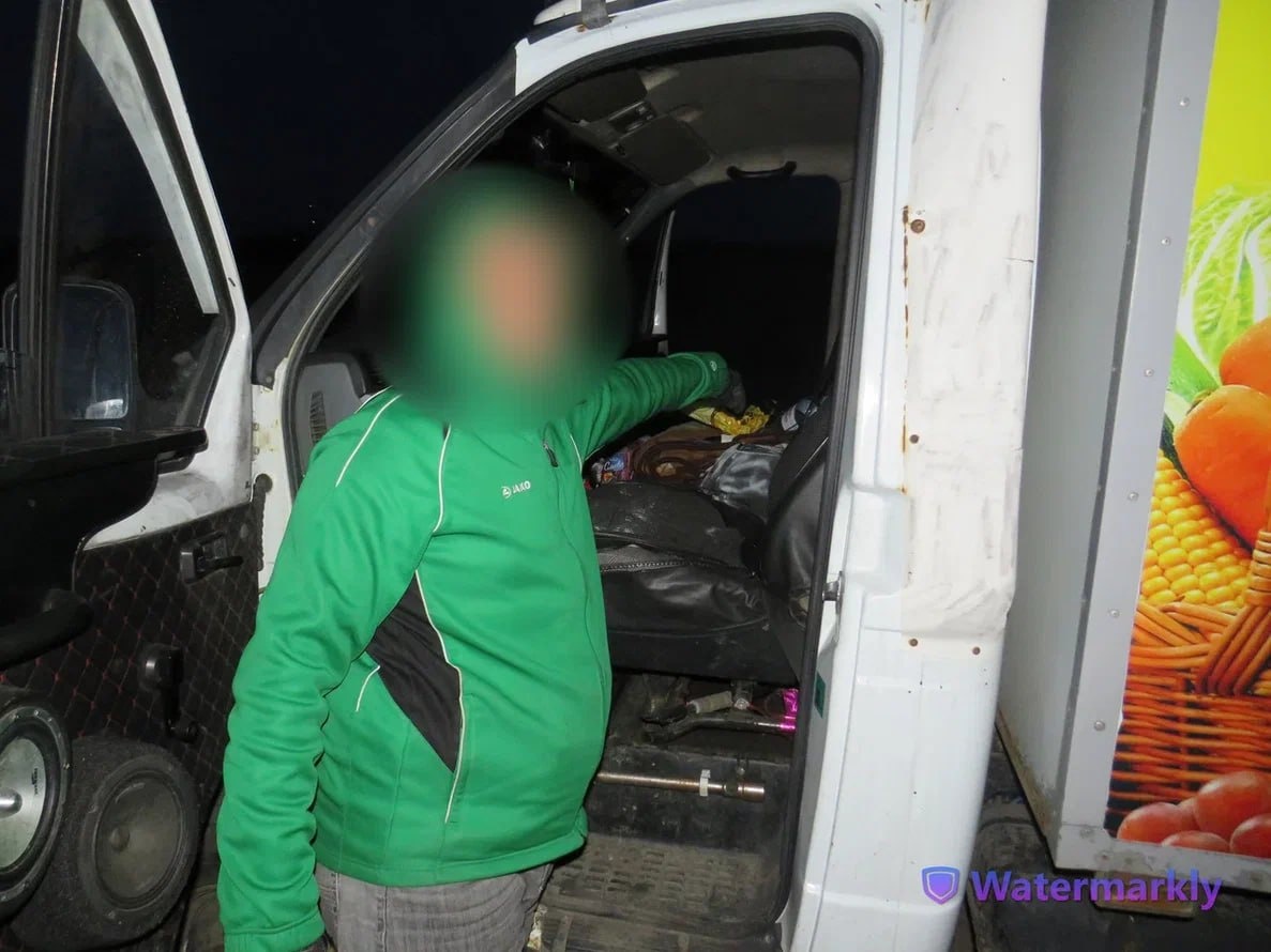  📷    Ушлый житель Орска сам себя порезал и украл у фирмы 2,6 млн рублей Белов Михаил Александрович