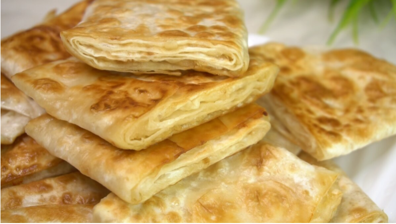 Рулетики из лаваша хоть с яблоком хоть с творогом: трачу 15 минут и вкусно очень.