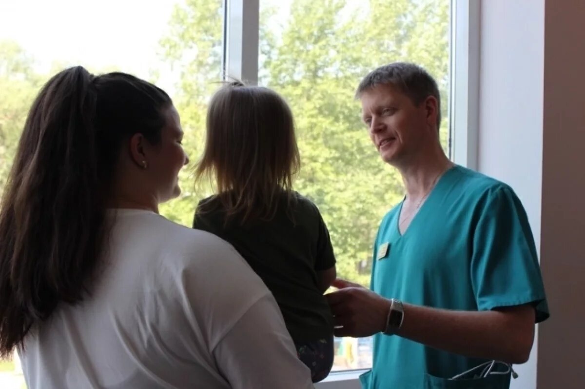    В Перми врачи спасли выпавшего с десятого этажа двухлетнего ребёнка