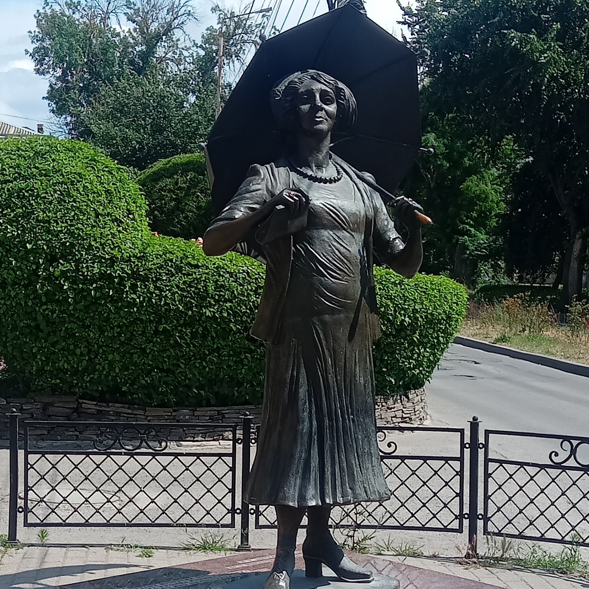 Фаина Раневская (Таганрог)