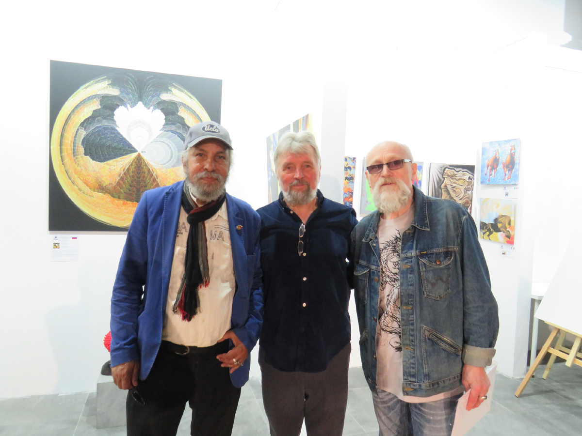 Московский центр современных искусств АРТ-КОММУНА (Москва, ул.Киевская, д.2)