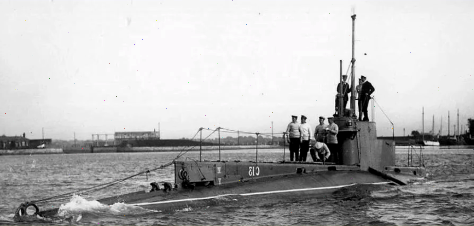 Под толщей льда и тишины шла война без линии фронта