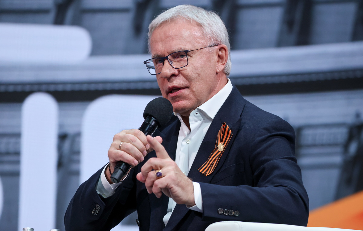    Двукратный олимпийский чемпиона Вячеслав Фетисов  Сергей Карпухин/ТАСС