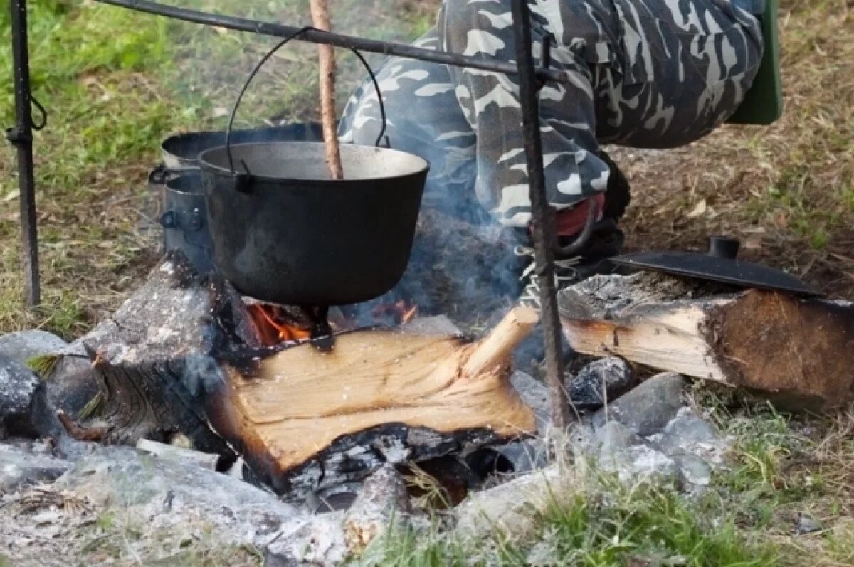    В первый день фестиваля организаторы сварят десять котлов бесплатной ухи