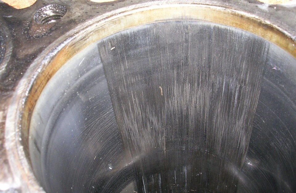 Повреждение хона, задир хона.