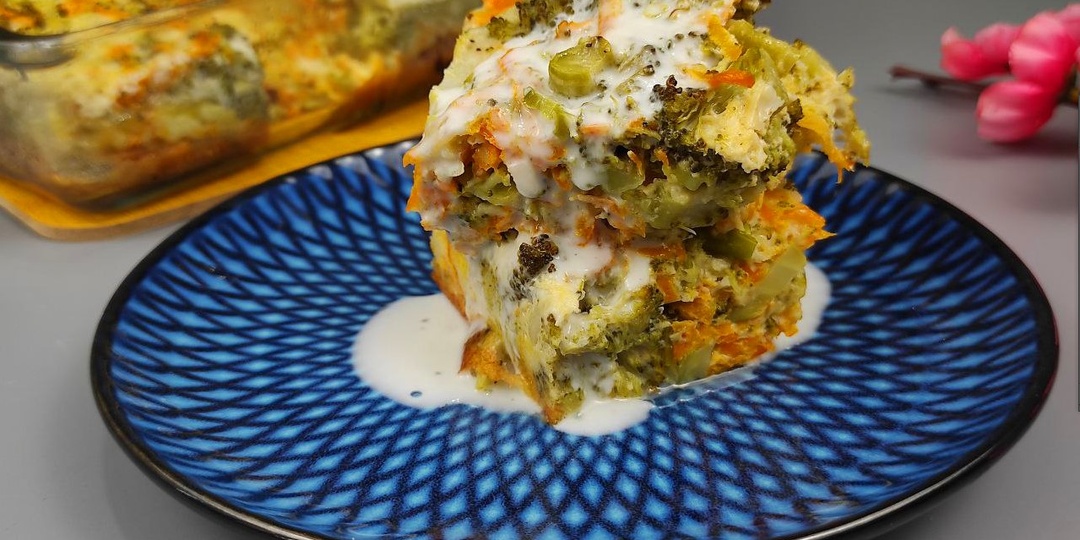 Нарезала, в духовку и готово: полезная запеканка из брокколи (вкусно даже без мяса)!