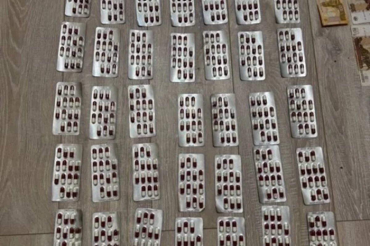    Астраханца задержали с крупной партией прегабалина