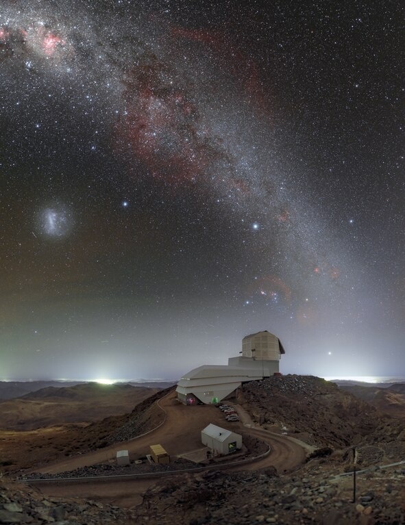 Фото: обсерватория имени Веры Рубин в Чили (RubinObs/NOIRLab/SLAC/NSF/DOE/AURA/P. Horálek, CC BY 4.0)