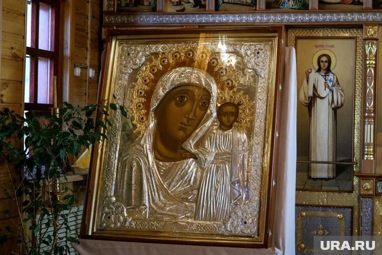 Гости из Индии получили благословение от отца Владимира (архивное фото). Фото: Екатерина Сычкова © URA.RU