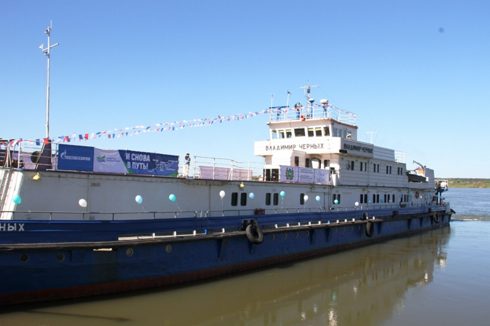 Плавучая поликлиника отправилась в свой 25-й поход на борту теплохода "Владимир Черных"