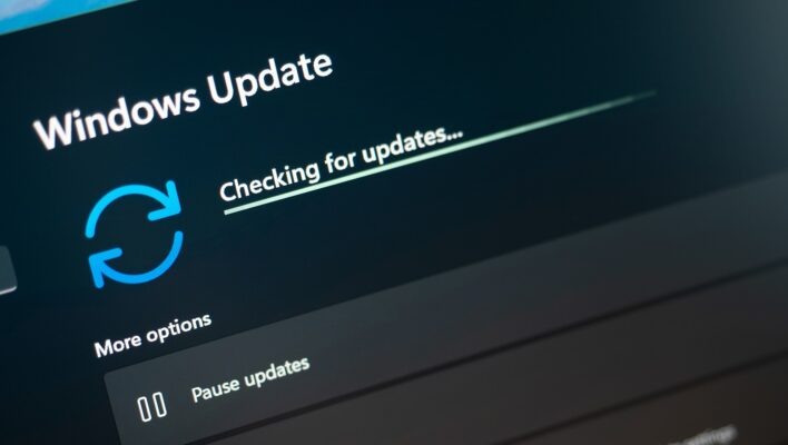 Плановое обновление безопасности Windows / Дзен.Уловка-32 / Изображение из ОИИ