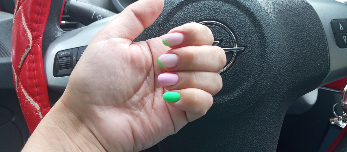 На лето можно и поярче👍