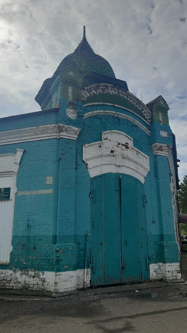 Торговая лавка купца Мулланура Якубовича Магазова, фото весной 2025 года