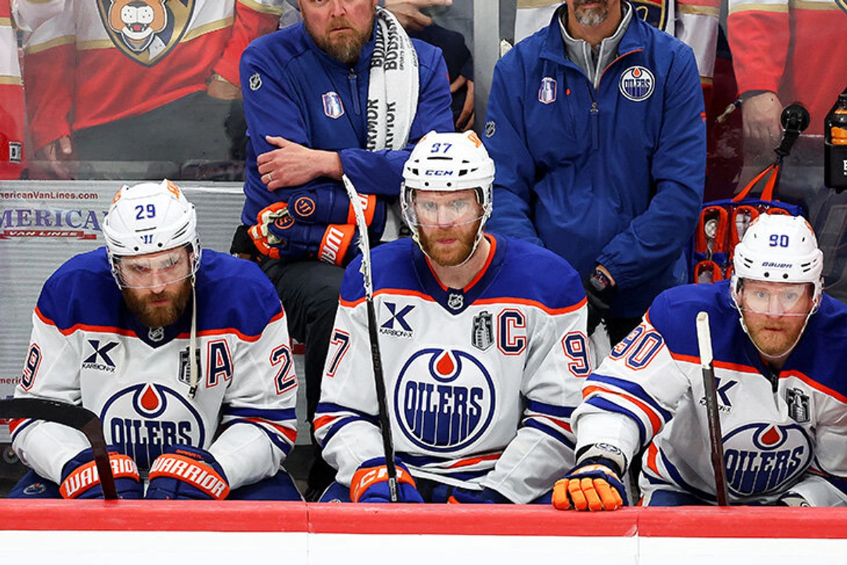 фото с www.sports.ru/ на хоккеистов Эдмонтона больно смотреть