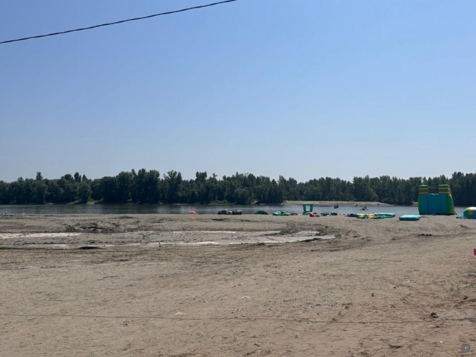    Городской пляж в Барнауле. Источник: barnaul.org