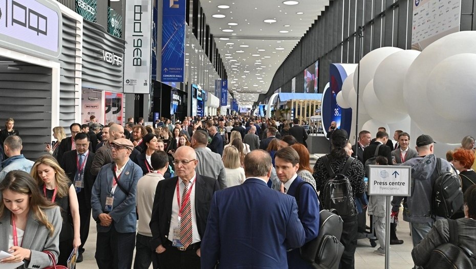    Нулевой день ПМЭФ Автор фото: ДП