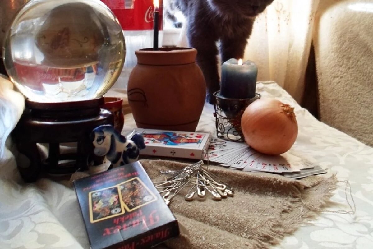    Житель Прикамья отдал деньги за снятие порчи молодой гадалке из Ульяновска