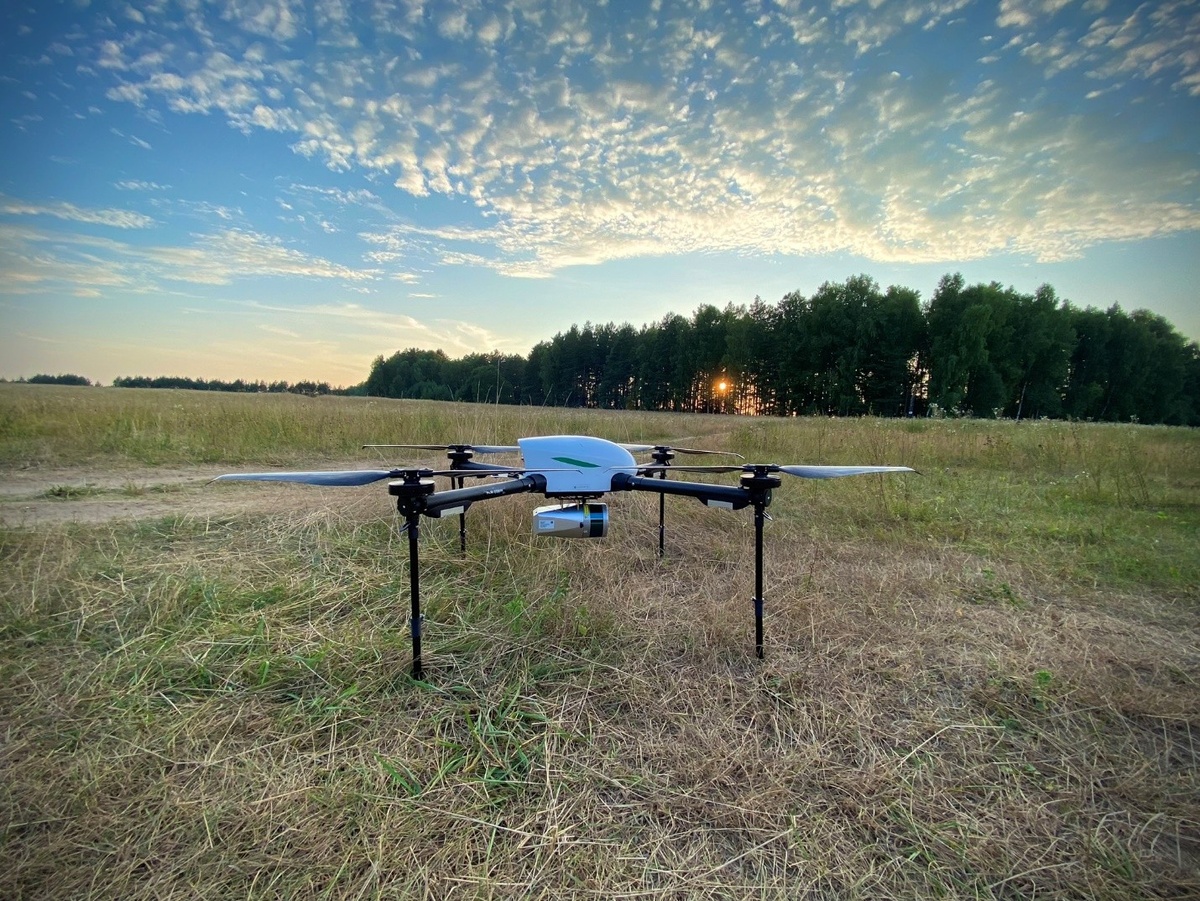 Проведение исследований с использованием БПЛА в полевых условиях. Источник: Борис Козловский