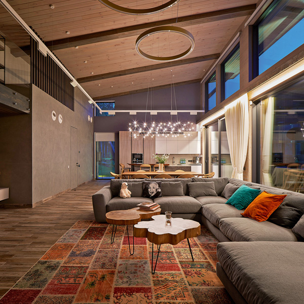 Портальные системы, ALTECON; антресоль, mixmebel; шторы, Декоратор; диван Vibieffe, обеденный стол Cattelan Italia, кухня Altacucina - всё МЕБЕЛЬ КАК ИСКУССТВО