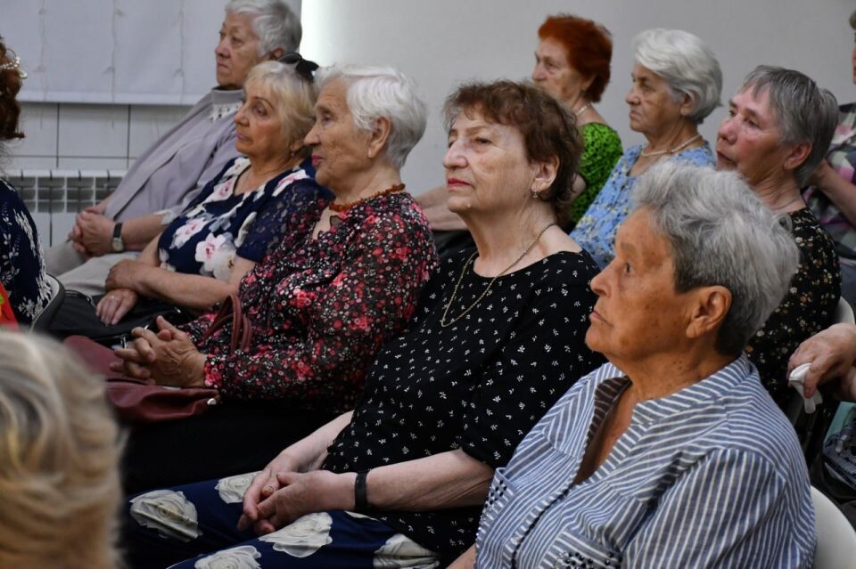    Концерт для пожилых людей из Алтайского края. Источник: Пресс-служба партии "Единая Россия"