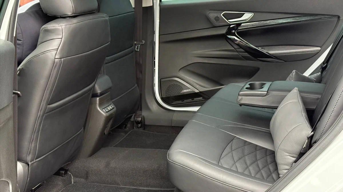 Салон Lada Aura. Фото auto.ru/mag/