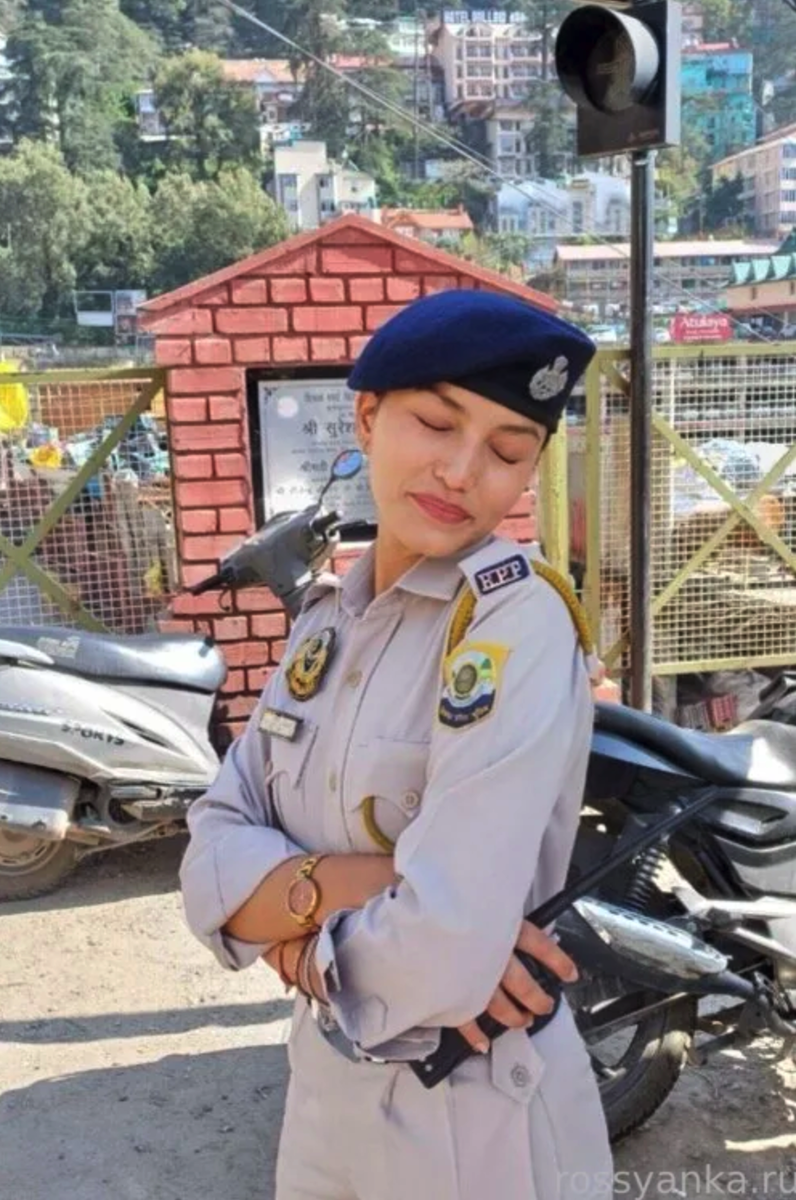Женщина-полицейский в Шимле