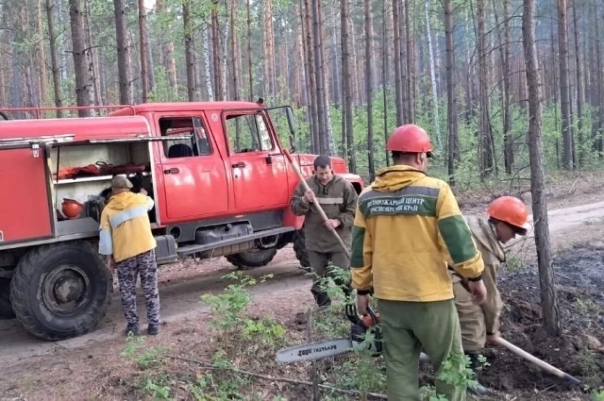    Против виновников возгораний возбуждено 221 административное дело.