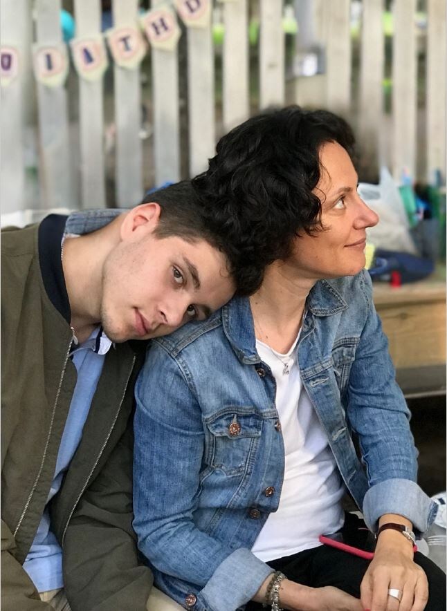 Фото: Дина Магнат и ее приемный сын Михаил Магнат. Из семейного архива