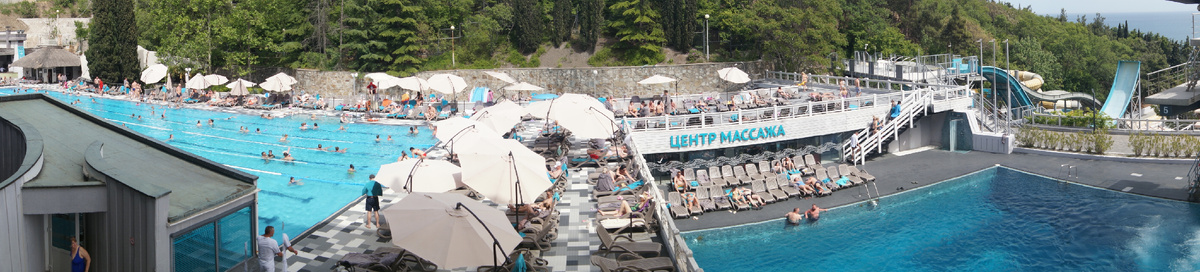 бассейны отеля ,фото автора 