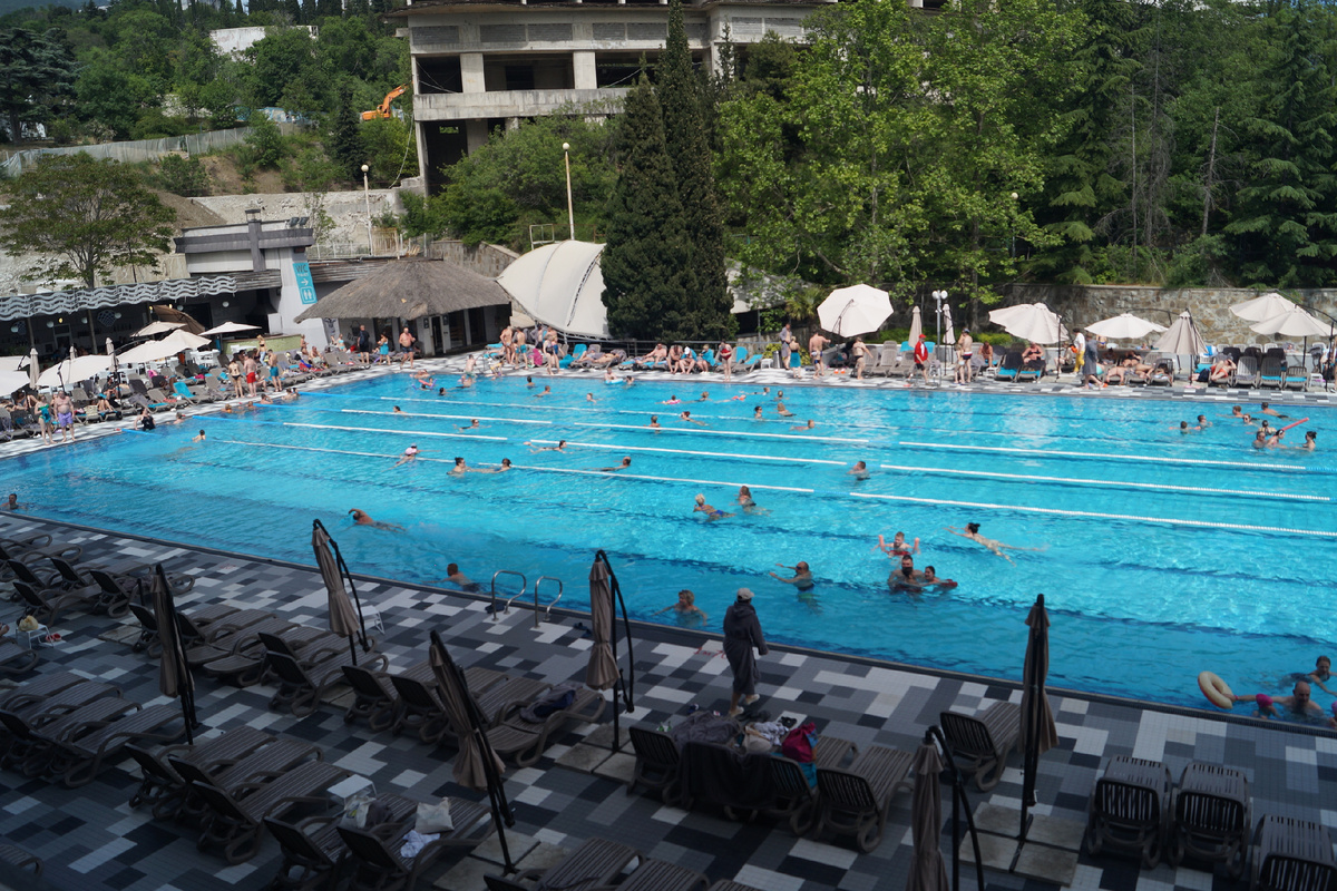 Олимпийский, с морской водой