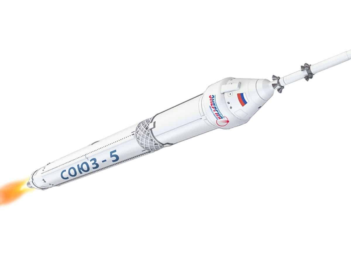    Художественное изображение двухступенчатой ракеты среднего класса «Союз-5» / © «Роскосмос»