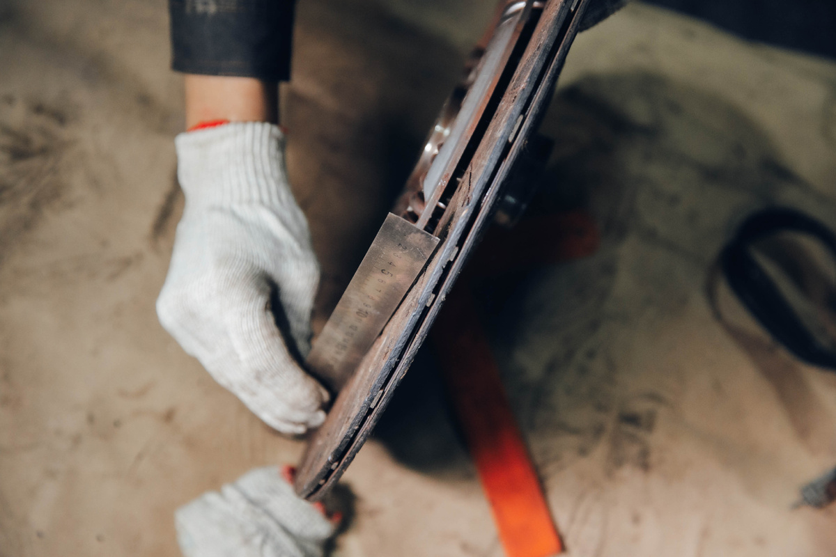 Пример нового бракованного сцепления, свянотого с автомобиля клиента.