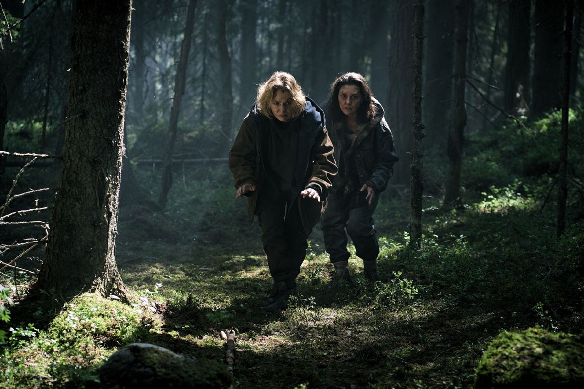 Фотограф: Яна Шмонина; съемки фильма осуществляет кинокомпания Nemesis Films; фотографии предоставила пресс-службой издательства «Дом историй»