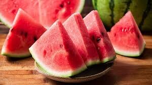 Дольки спелого арбуза