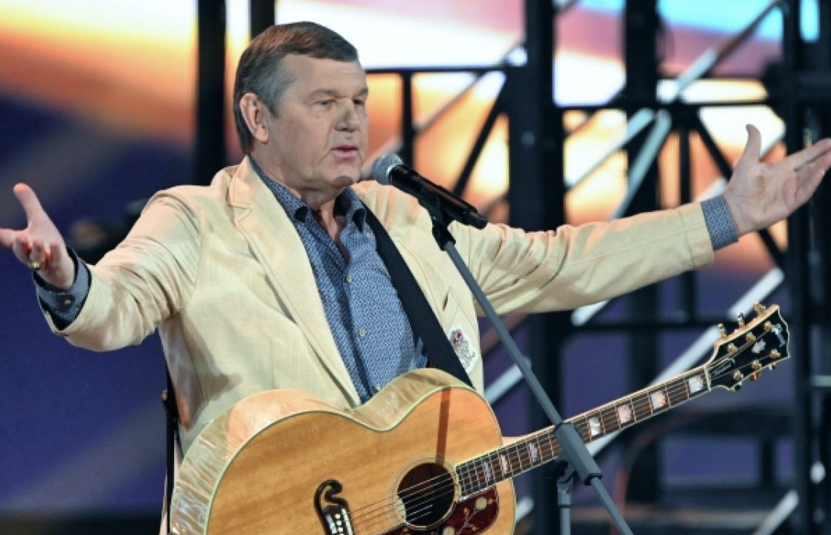 Александр Новиков