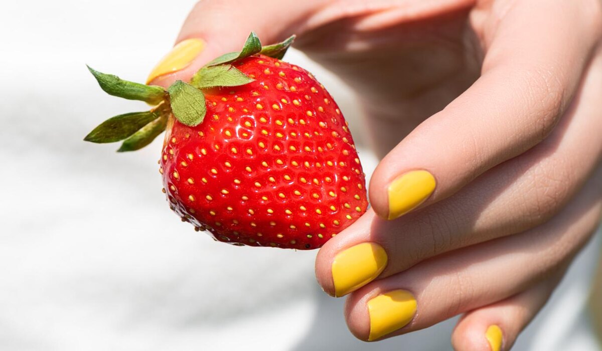     Клубничные маски: простые рецепты из спелой ягоды