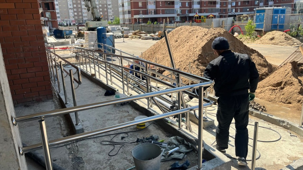    В Сургуте новый подрядчик ускоряет достройку проблемного ЖК «Уютный»