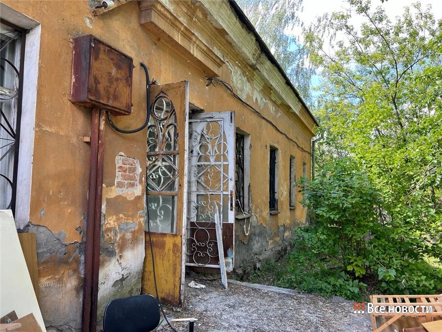 Как выглядели флигели до ремонта 