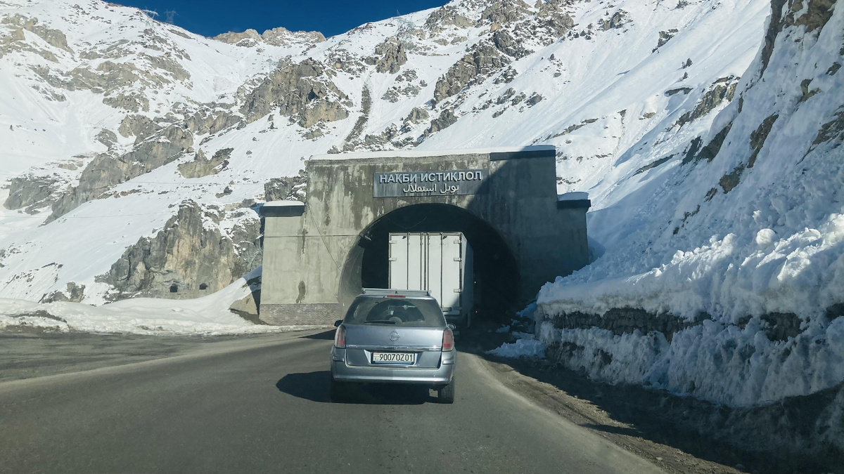 Масштабный тоннель "Истиклол" в Таджикистане, построенный при поддержке Ирана
© Sputnik