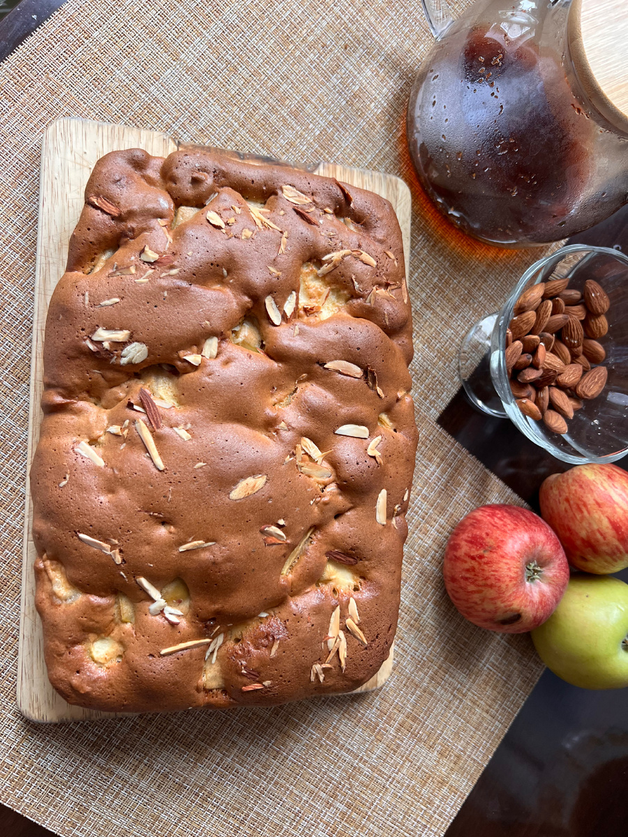 Сверху миндаль, внутри грецкий орех