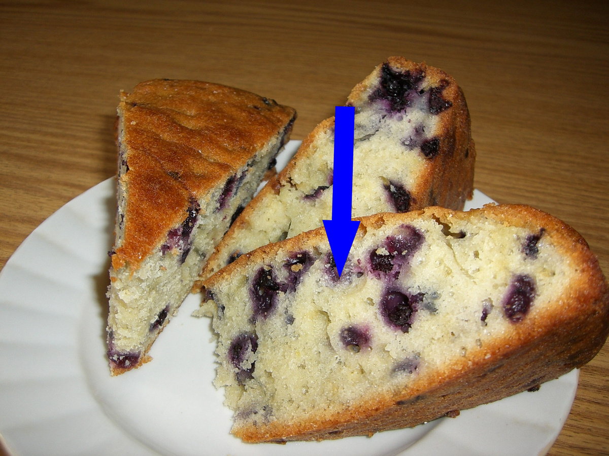    Секрет черничного пирога с творожной прослойкой, который не течет