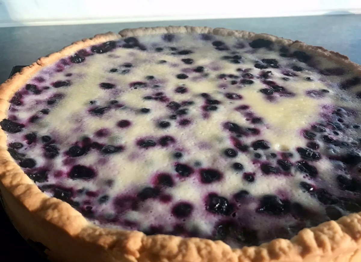    Секрет черничного пирога с творожной прослойкой, который не течет