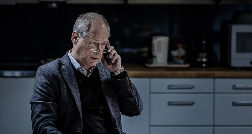 Фрагмент из сериала "Что спрятано в снегу"