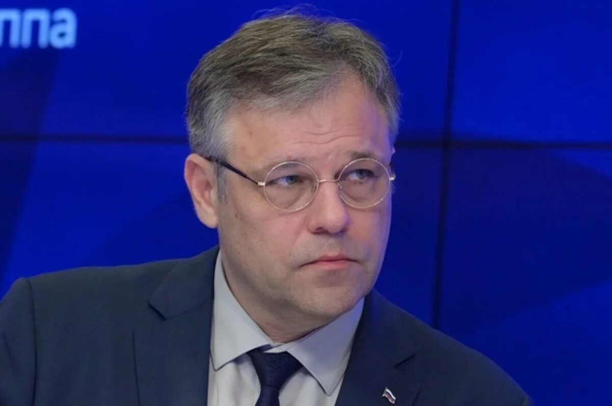    Мирошник заявил, что Украина пытается опорочить работу РФ по сбору тел