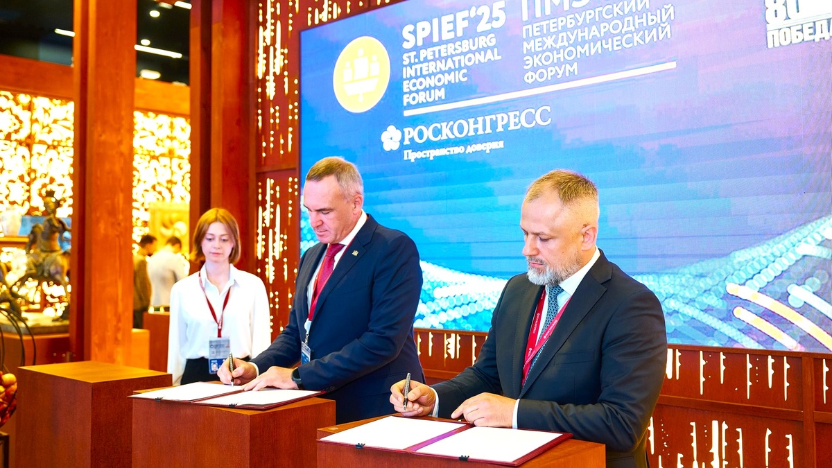    Руслан Кухарук подписал соглашения с ГСК «Югория» и «Корпоративным центром ИКС 5»