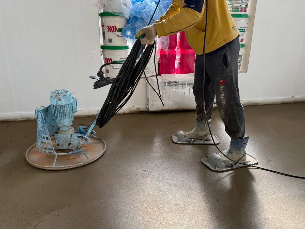 Механизированное устройство стяжки