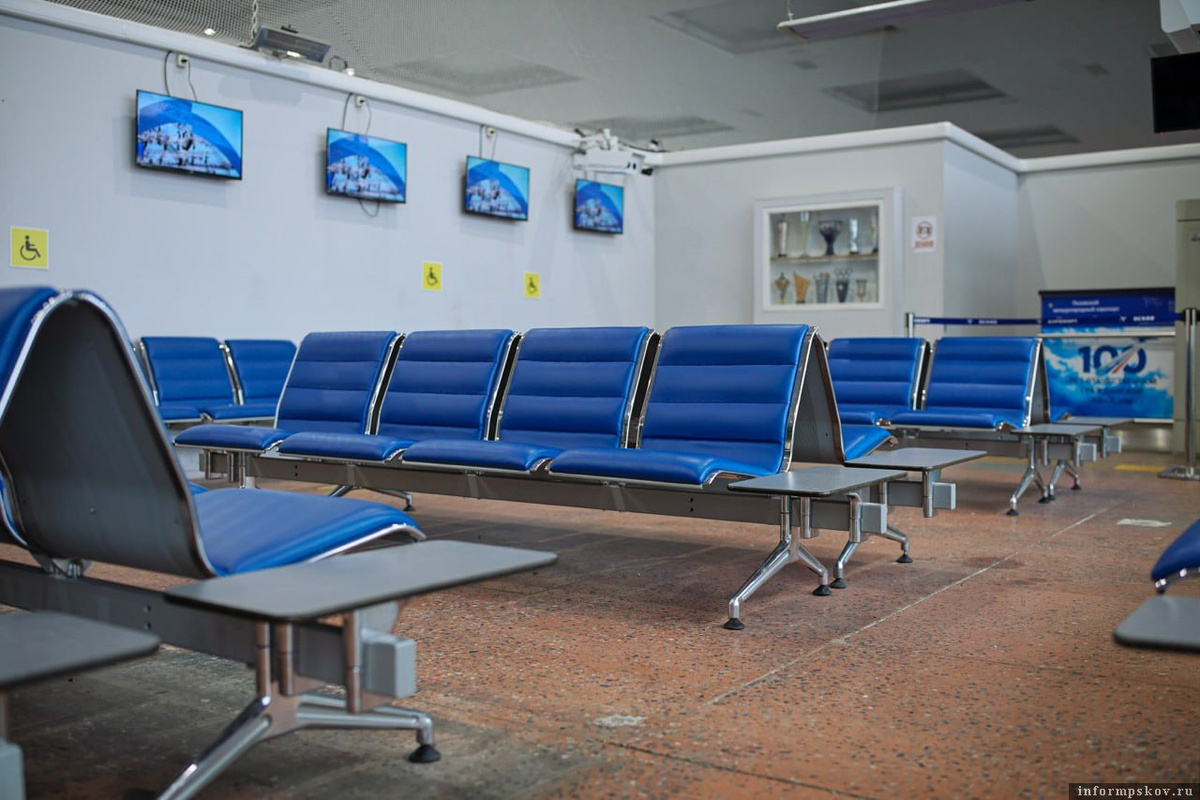 В псковском аэропорту. Фото: ПАИ